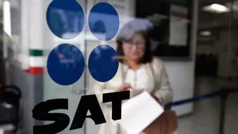 Salario de un empleado del SAT 2023