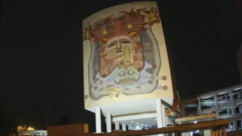 Muere profesor de la UNAM en plena clase de anatomía