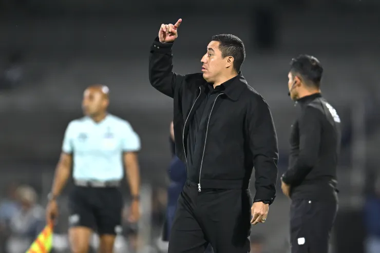 pumas interesa machester city efrain juarez