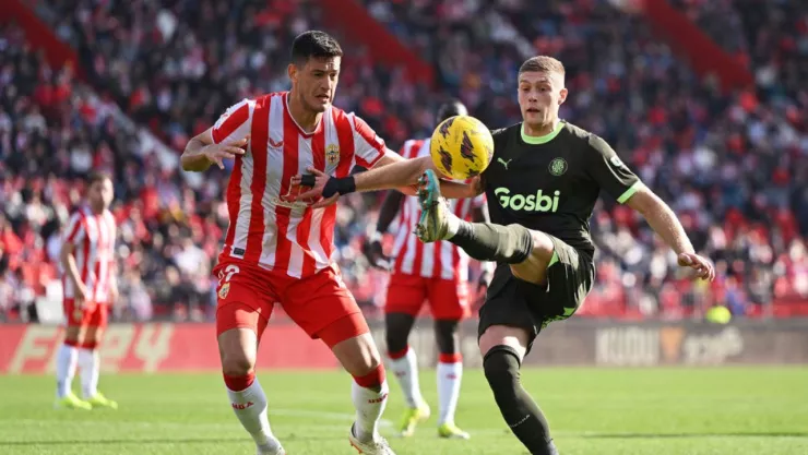 César Montes con Almería