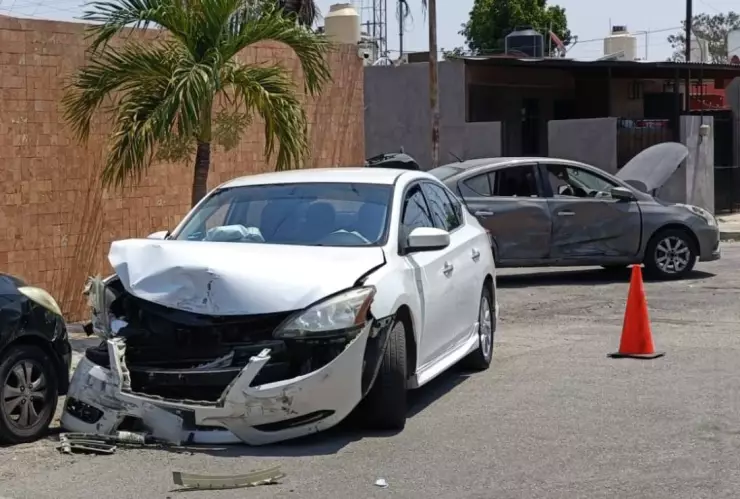 Se registra fuerte accidente en calles de Polígono 108