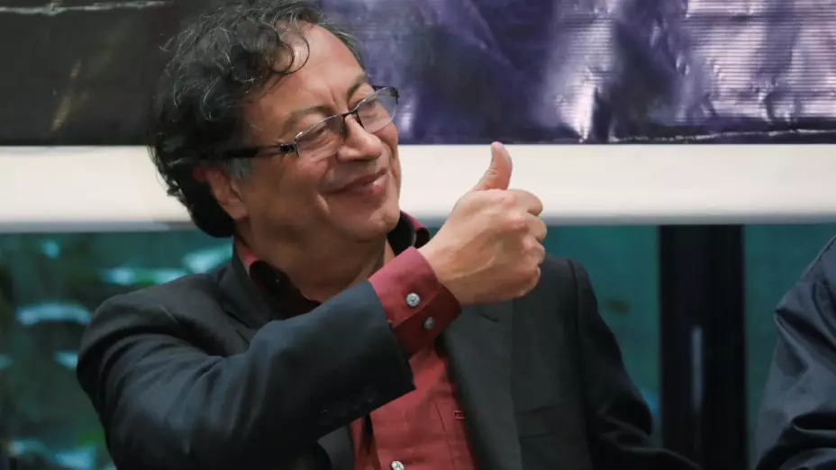 quien es gustavo petro presidente colombia