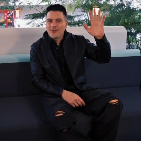 carlos quirarte conductor de al extremo