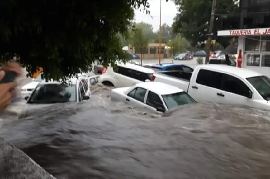 Hasta el momento solo se reportan daños materiales