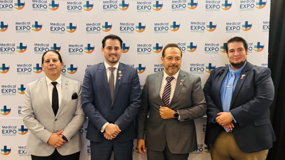 Jose Luis García, Carlos Salazar, Enrique Martínez y Luis Camarena.jpg
