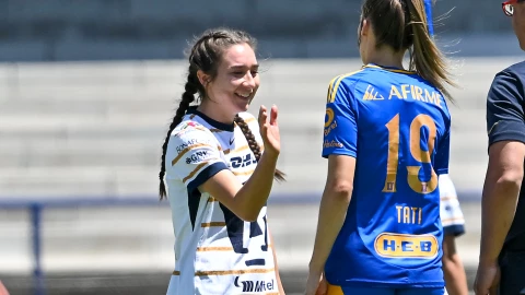 Silvana y Tatiana Flores.jpg