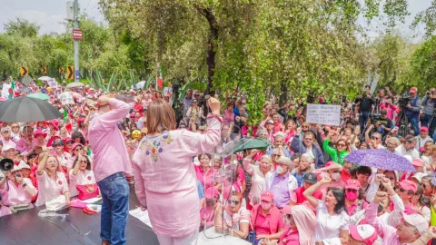 Protestan por mayoría de Morena