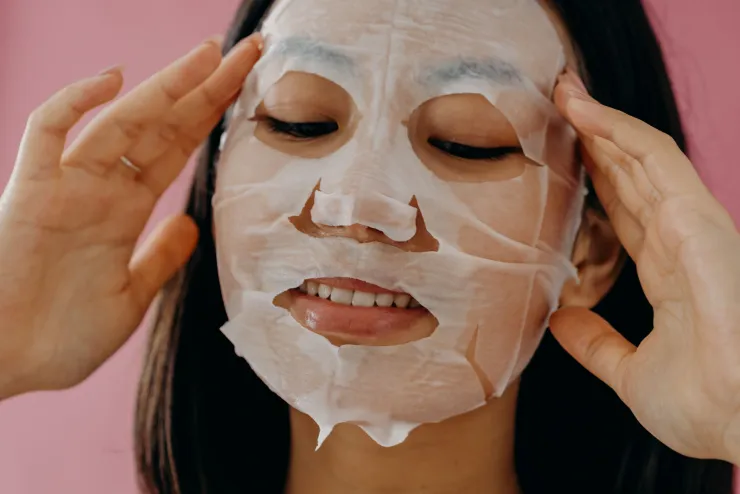 Así es como alivias la piel de tu rostro tras la depilación con el uso de mascarillas