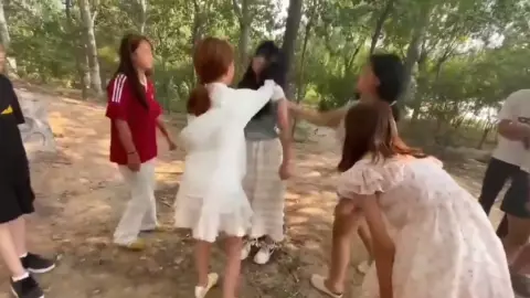 Estudiantes humillan a compañera en China