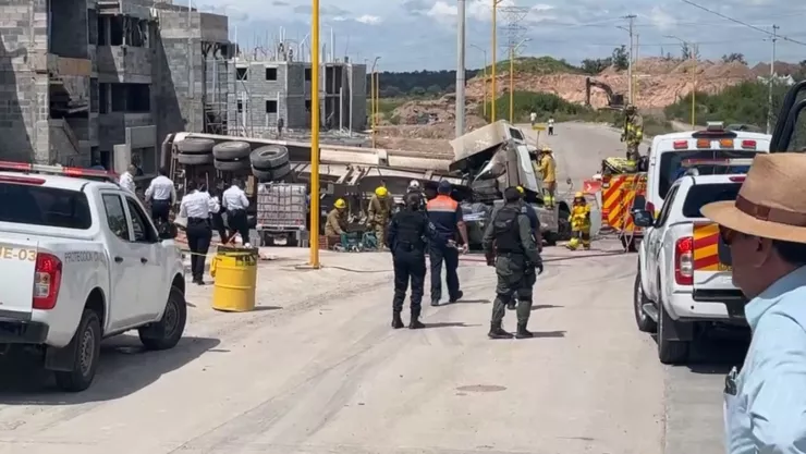 ¿Cómo fue la volcadura en Avenida Rodolfo Landeros hoy 27 de agosto? Esto sabemos