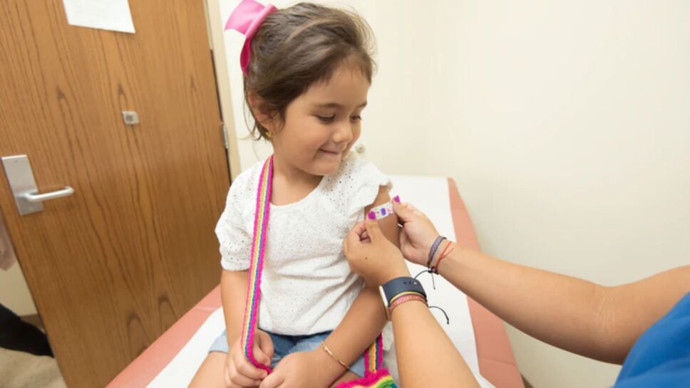 Covid-19: Pedíatras piden que se aplique vacuna de ensayo a niños