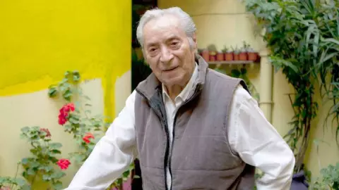 Ramón Valdiosera.