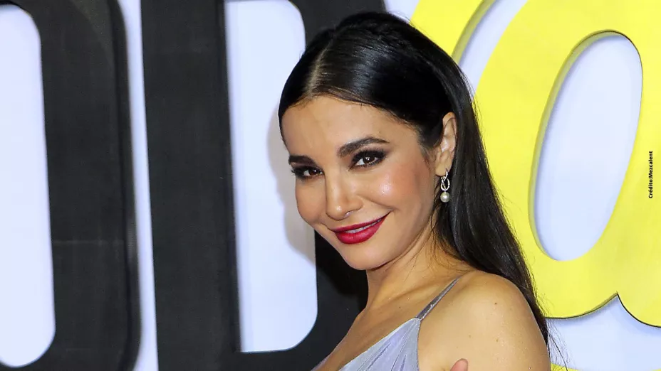 Martha Higareda responde a las críticas y memes que la tachan de mentirosa.