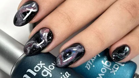diseños de uñas galaxia marmol