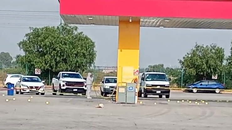 Asalto hoy en gasolinera México-Querétaro, termina en detonaciones de arma de fuego