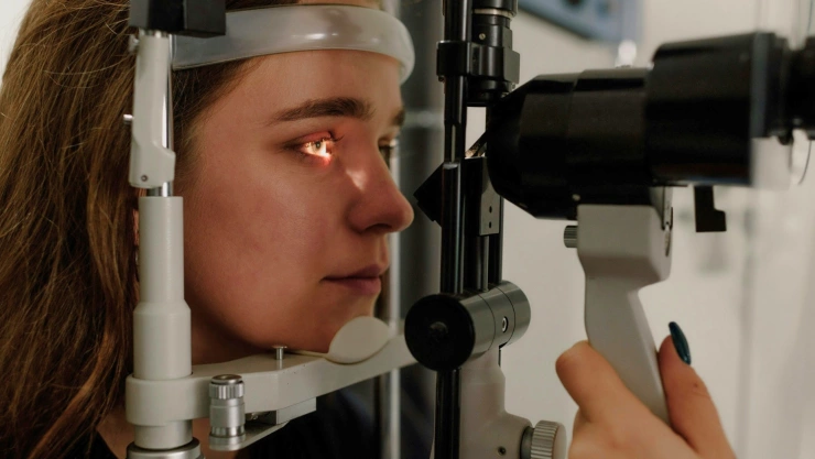 Por qué duelen los ojos después de ver el eclipse solar.jpg