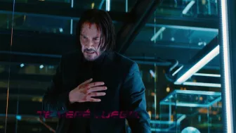 Keanu Reeves, es uno de los actores más famosos en el mundo por su trabajo en John Wick y en Matrix.