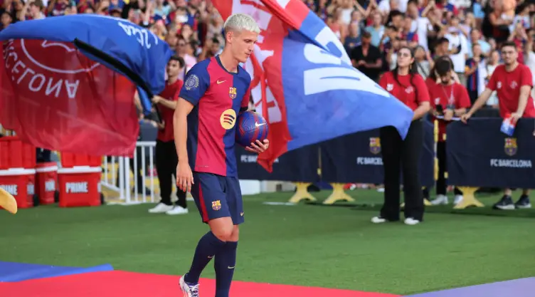 Dani Olmo Barcelona.jpg