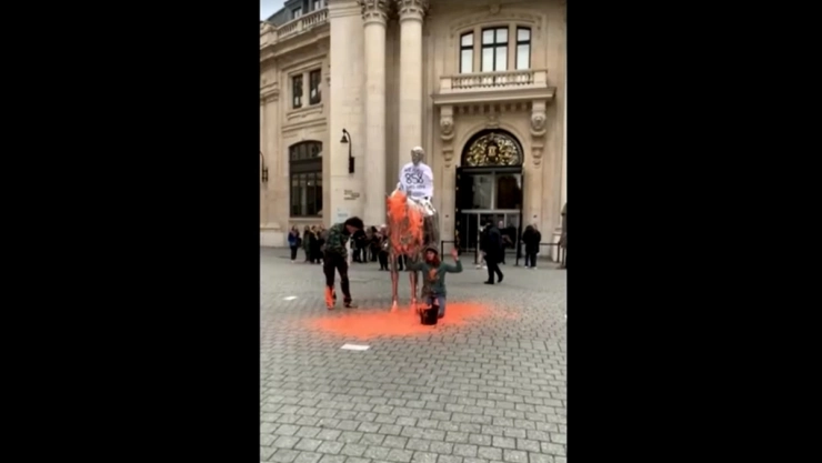 Ataques a obras de arte contra Horse and Rider