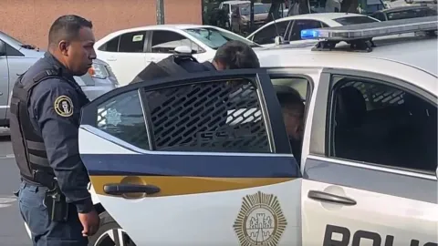 VIDEO: “Viene viene” ataca a dos personas en estacionamiento de la Doctores; ya fue detenido