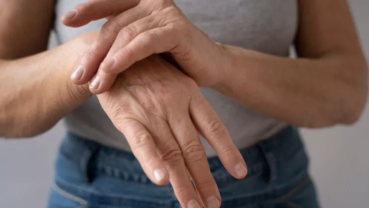 Cuáles son los síntomas de la lepra y cómo se transmite