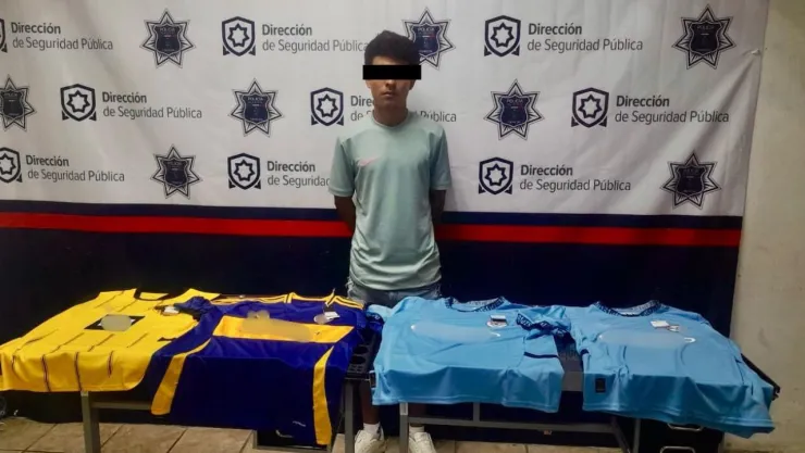 En Torreón, detienen a joven por robar ropa deportiva.jpg
