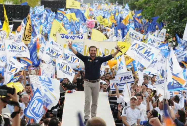 El senador del PAN reapareció en medio de la polémica