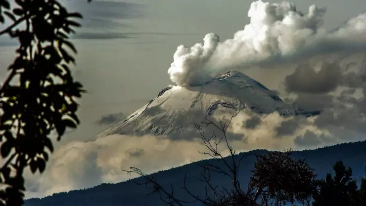 Además del volcán Popocatépetl, ¿cuáles otros están activos