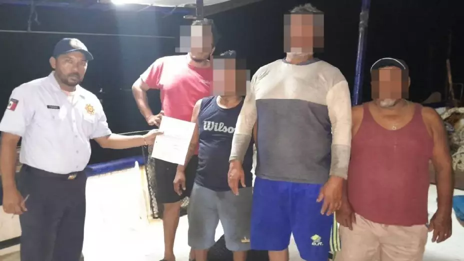 Aseguran toneladas de producto marino en Yucalpetén en plena veda