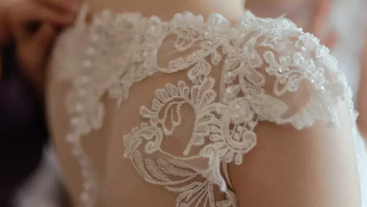 Ofrecen recompensa para hallar vestido de boda ROBADO (FOTO)