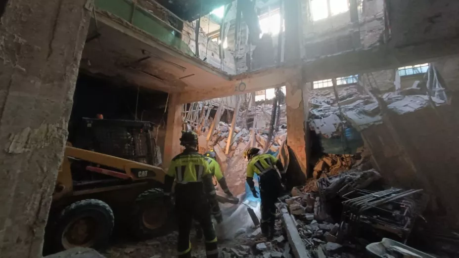 VIDEO FUERTE | Derrumbe de un hotel en plena construcción; reportan múltiples muertos