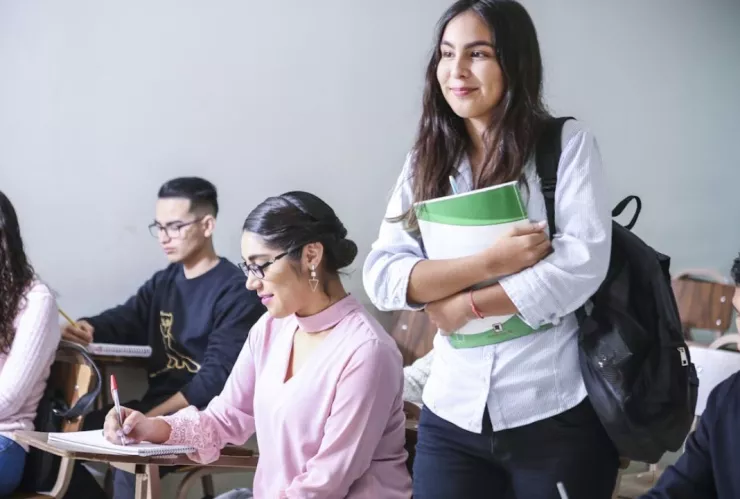 México, penúltimo en inversión por estudiante entre países de la OCDE en 2025