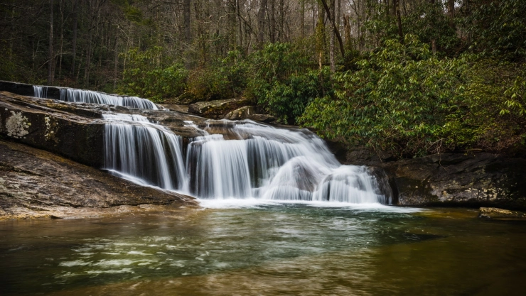el hermoso destino natural de South Mountains State Park.