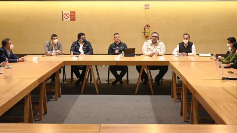 Alejandro Murat dialoga con periodistas tras asesinato de Heber L&oacute;pez