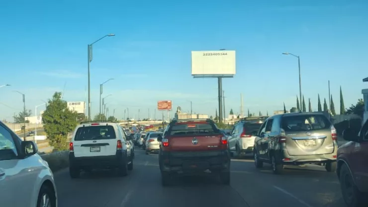 ¡CUIDADO! Fuerte accidente provoca TRÁFICO en el Periférico Ecológico hoy lunes 11 de noviembre