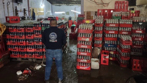 La fábrica de Coca Cola pirata fue localizada en el municipio de Los Reyes La Paz, Edomex.