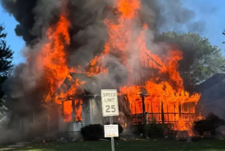 Seis muertos en incendio residencial en Waldorf: autoridades investigan causas y brindan apoyo a afectados
