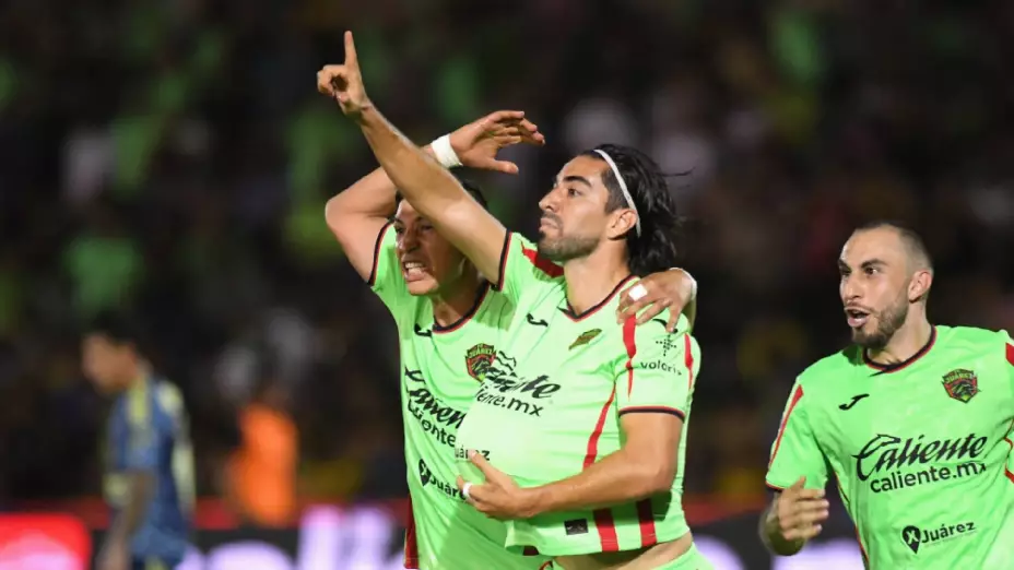 Rodolfo Pizarro empata el partido contra el América