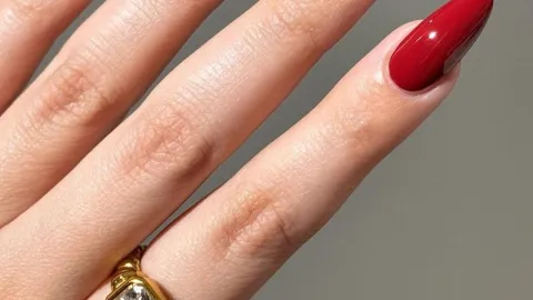 4 diseños de uñas acrílicas: se ven hermosas en mayo de 2026 y son ideales para estilizar las manos