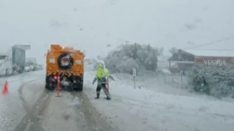 Alertan por lluvias y caída de aguanieve en Baja California esta noche