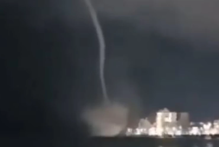 VIDEO | Captan tromba marina en Boca del Río, Veracruz