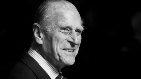 Muere el pr&iacute;ncipe Felipe, esposo de la reina Isabel II, a los 99 a&ntilde;os