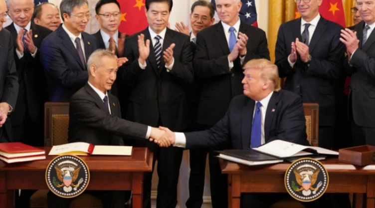 Liu He y Donald Trump