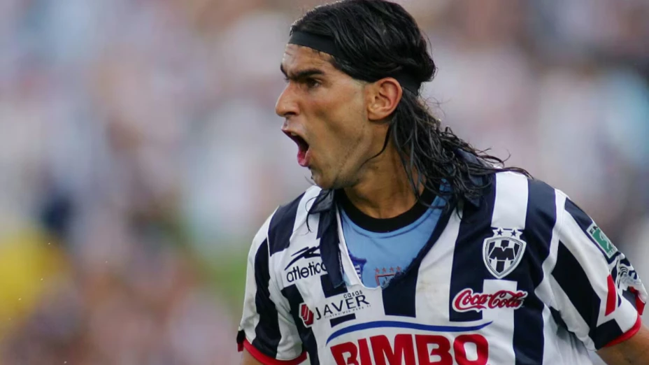 Sebastián Abreu le marcó a Jesús Corona con Monterrey