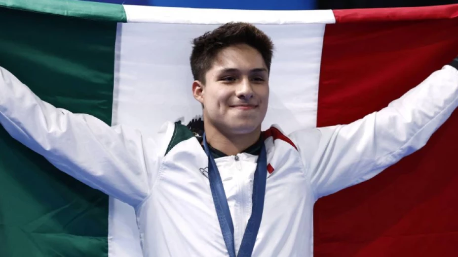 París 2024: Osmar Olvera gana medalla de bronce en clavados, hace historia en México