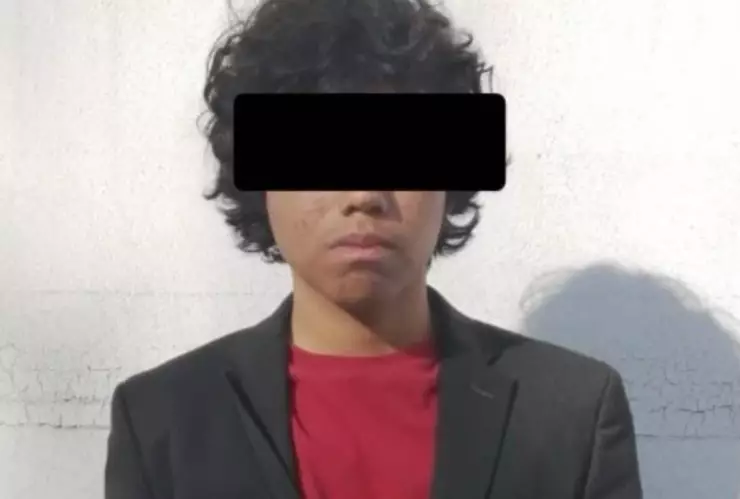 Vinculan a menor por apuñalar a su novia