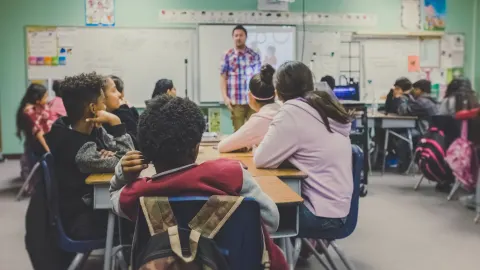 Alumnos se secundaria protagonizan intoxicación masiva