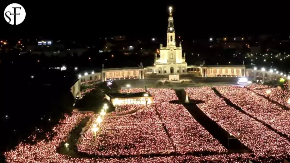 Miles de fieles protagonizan Peregrinación por la Paz en Cova da Iria