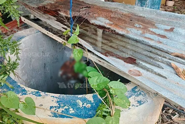 Autoridades acordonaron una vivienda en Poza Rica tras el reporte de restos humanos dentro de un pozo