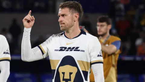 Aaron Ramsey en Pumas
